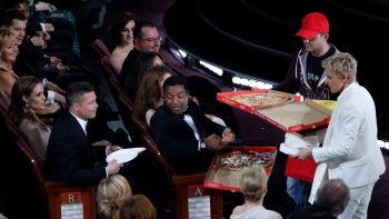 ANYONE REMEMBER PIZZA 🍕 AT THE 2014 OSCARS⁉️