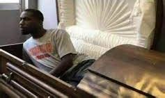 COULD NOT FIND IMAGE OF CORPSE BEING SLAPPED ⚰ SO HERE IS THE NEXT BEST THING