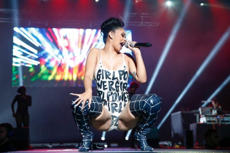 CARDI B ⚧ EXPLAIN THIS