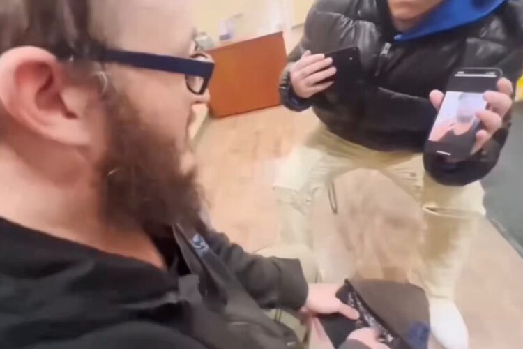 ONE OF THE MOST BRUTAL CHILD 🔞 PREDATOR CATCHES OF ALL TIME❗