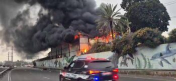 IRANIAN MISSILE STRIKES CENTRAL ISRAEL 🚀 AS THIS MAN IS INSTRUCTED TO STOP FILMING❗