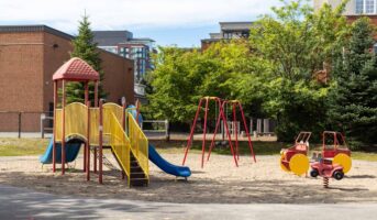 SOMALI-RUN DAYCARE CENTERS IN WASHINGTON STATE TAKE IN 💲 MILLIONS OF DOLLARS 🎙 MALIA MARKS