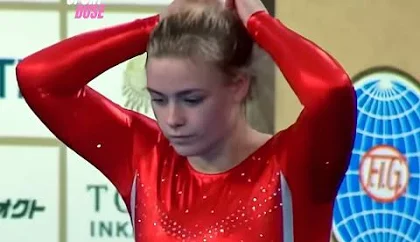 WHEN REAL PRESENCE 🤸 MEETS RAW POWER [SARA RAUNHOLT ØRSKOV]