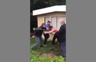 MAN MERCILESSLY SLAPS OLD WOMAN 🥊 RETURNS HOME TO FIND THE SONS OF THE WOMAN HE SLAPPED❗