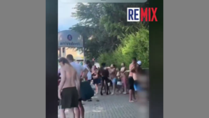 A GROUP OF EUROPEAN MEN BADLY BEAT A BLACK MALE IN THE ITALIAN TOURIST HOTSPOT PESCHIERA DEL GARDA❗