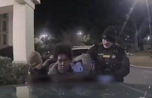 WOMAN ASKED TO LEAVE HOTEL BUT INSTEAD DECIDED TO FIGHT TO STAY❗
