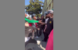 HOW DARE YOU DEFEND YOURSELF, VICTIM❓